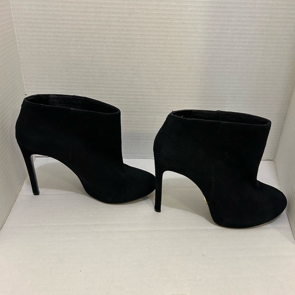 Pour La Victoire Adelle Suede Booties size 7.5 women Y2K - Picture 10 of 11